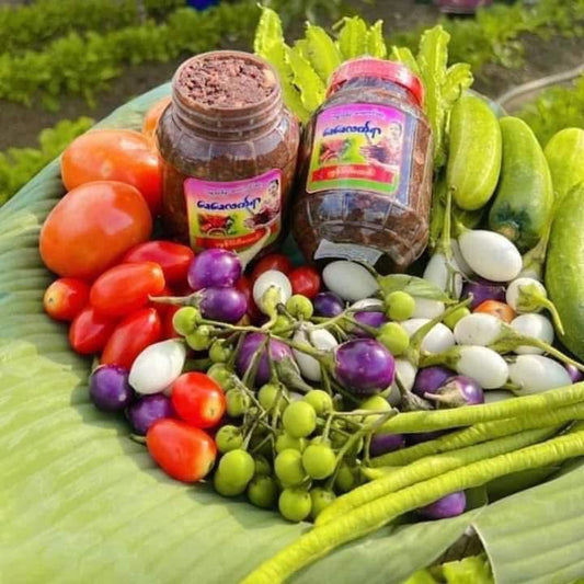 Daw Yee Myint Shrimp Paste - ဒေါ်ရီမြင့် ပုစွန်ငပိထောင်း